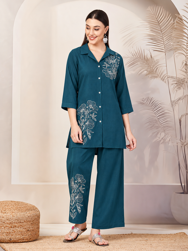 Floral-Print Co-Ord Set for Daily Wear with V-Neck