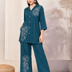 Floral-Print Co-Ord Set for Daily Wear with V-Neck