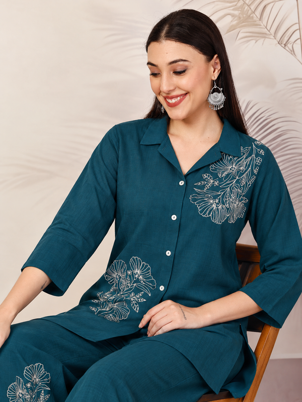 Floral-Print Co-Ord Set for Daily Wear with V-Neck